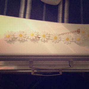 Daisy Neckless